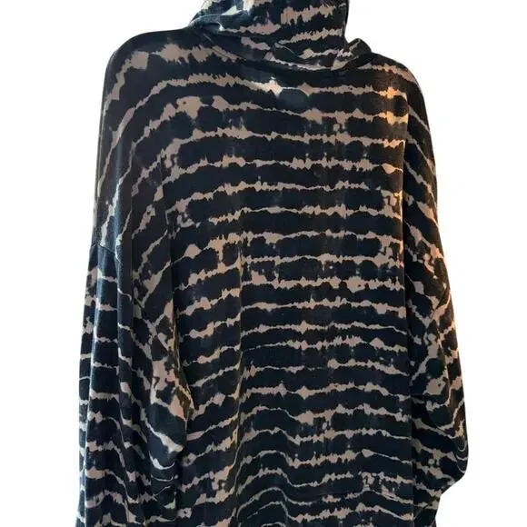 Athleta sz 2x Tahiti Navy Printed Balance Hoodie - Picture 2 of 4